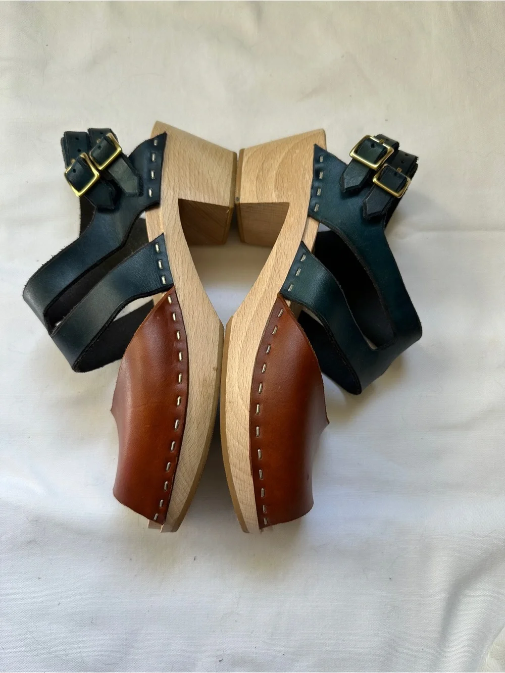 Leather Two-Tone Open-Toe Women’s clogs — Brown & Navy